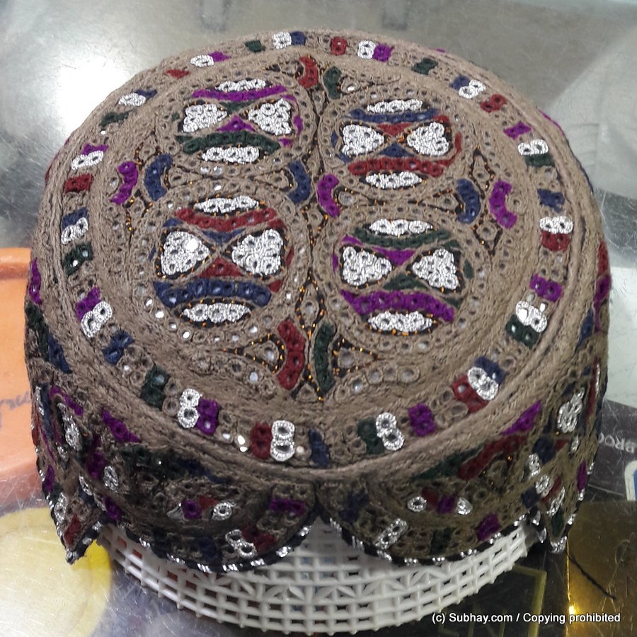 Yaqoobi Tando Adam / Zardari Sindhi Cap / Topi (Hand Made) MKC-466